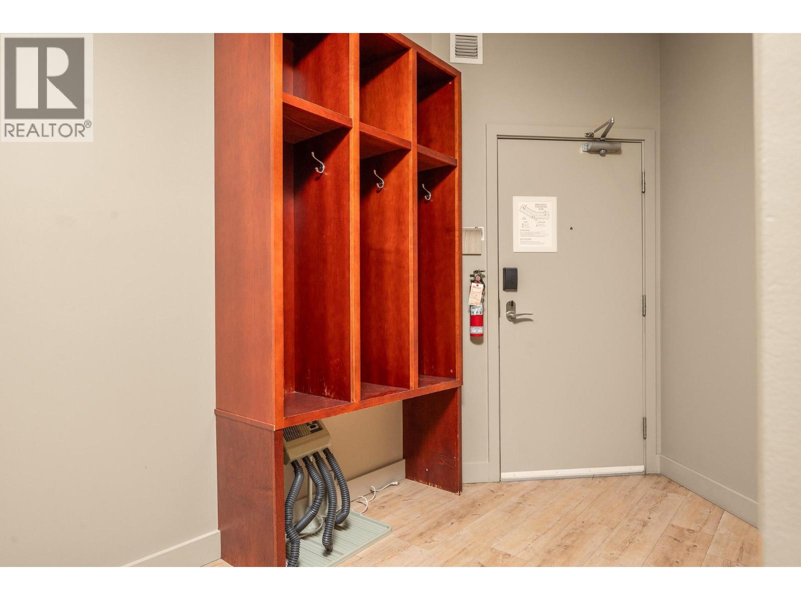 #214 30 Monashee Road - 13