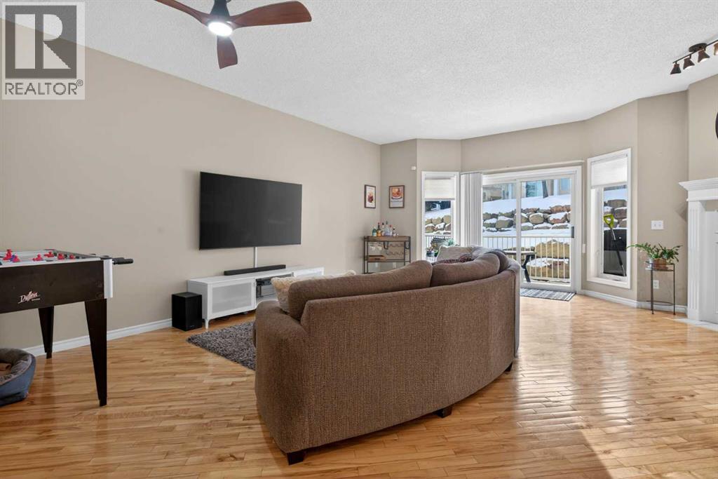 
          42 Hamptons Link Northwest
            <br/>
            <span>Calgary</span>
            , 
            <span>AB</span>
             <span>T3A5V9</span>
         - Photo 20