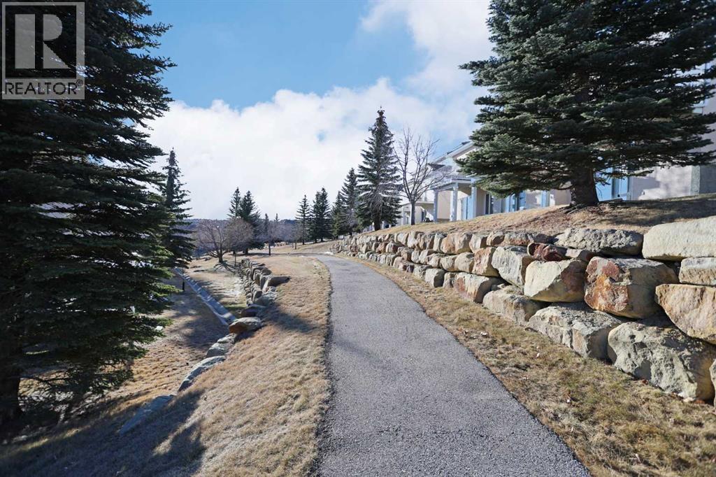 
          42 Hamptons Link Northwest
            <br/>
            <span>Calgary</span>
            , 
            <span>AB</span>
             <span>T3A5V9</span>
         - Photo 29