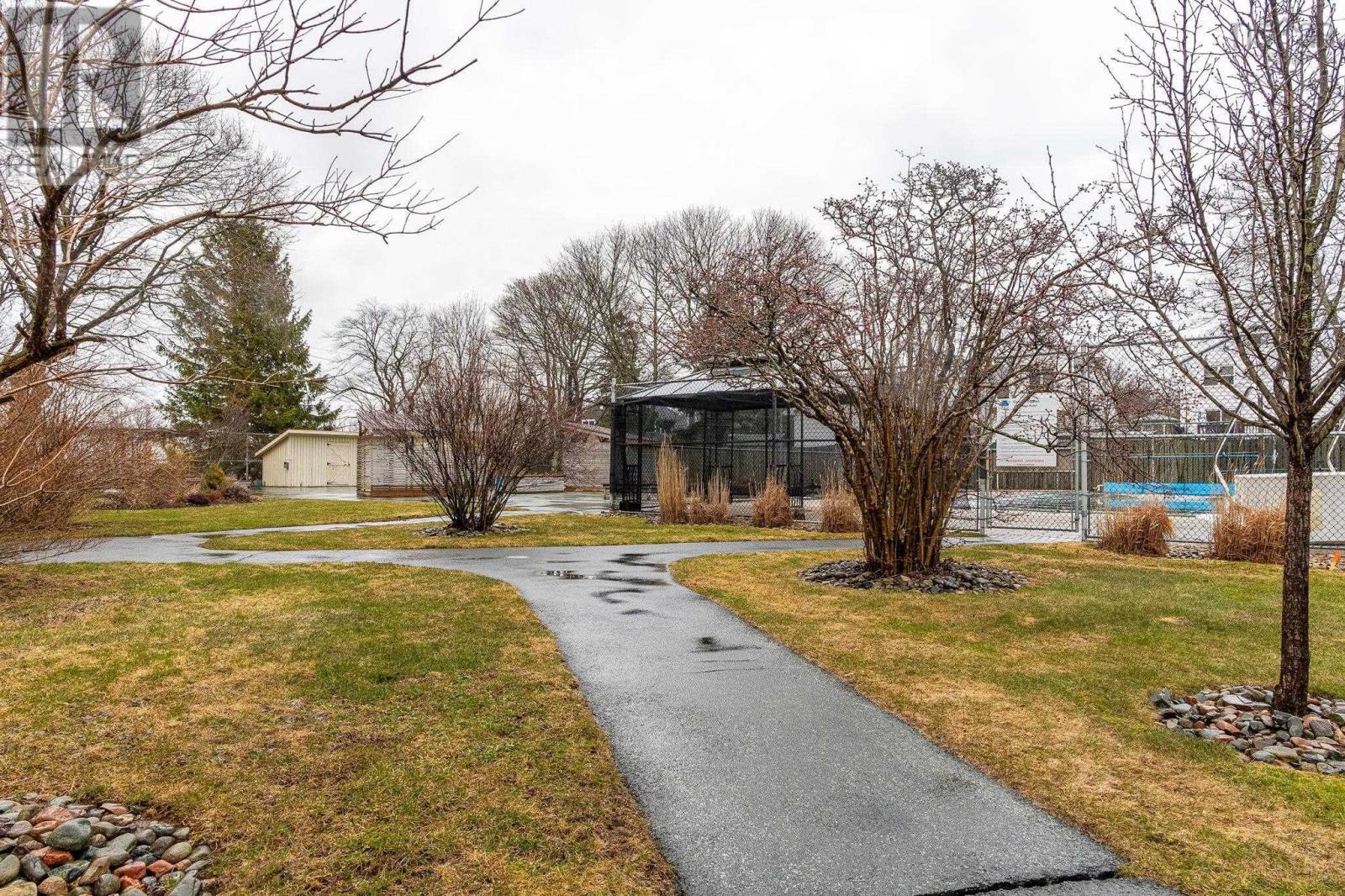 #306 5570 HEATHERWOOD COURT - 32