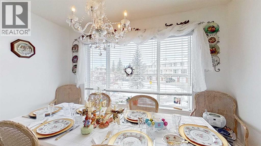 Single Family House 4 Level for Sale in  Rocky Ridge Court NW Rocky Ridge Calgary 