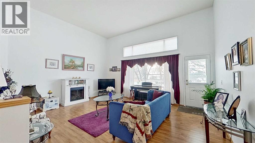 Single Family House 4 Level for Sale in  Rocky Ridge Court NW Rocky Ridge Calgary 