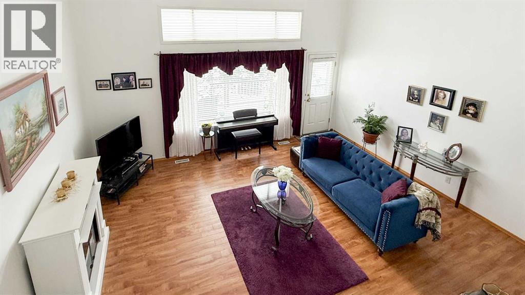 Single Family House 4 Level for Sale in  Rocky Ridge Court NW Rocky Ridge Calgary 