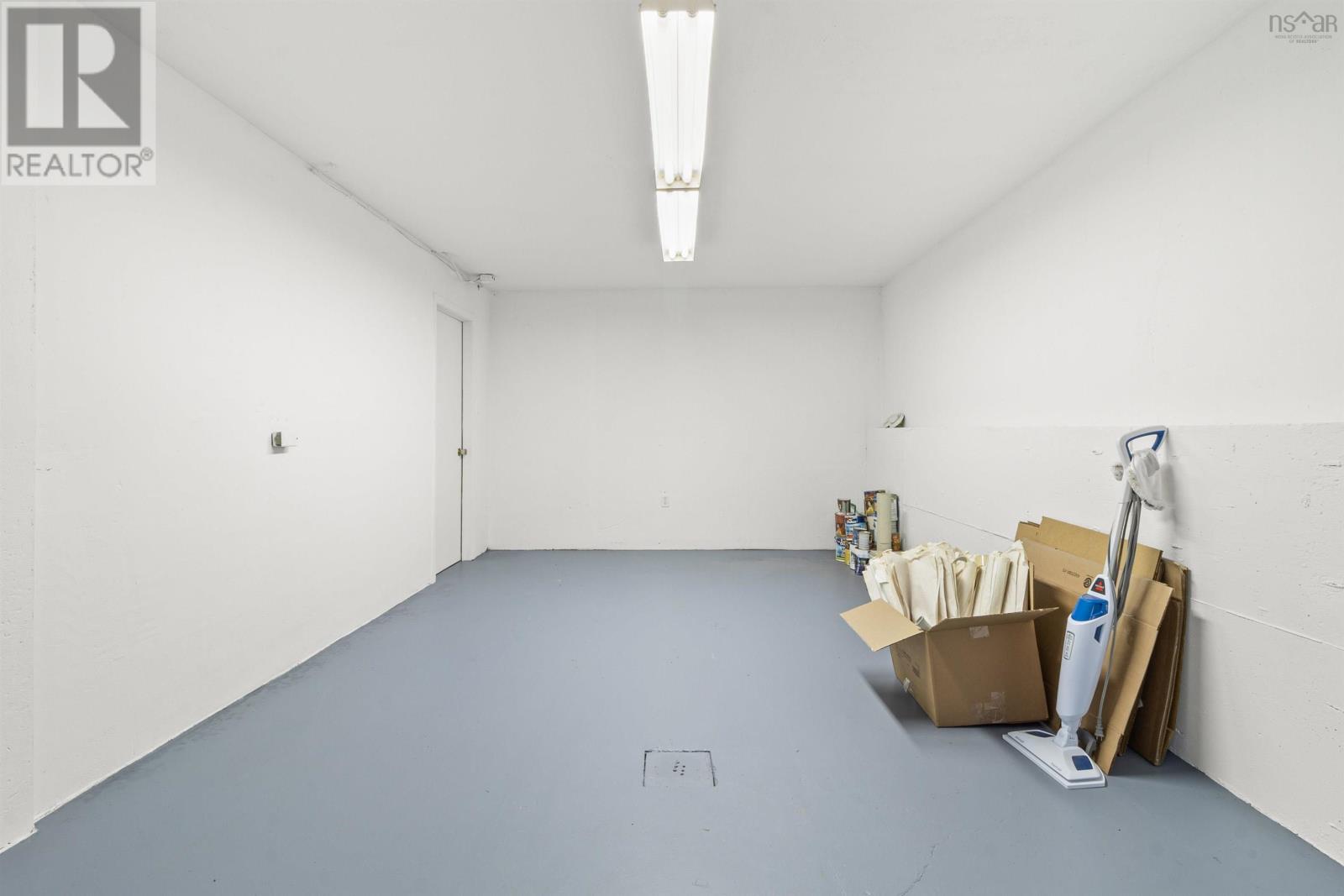 Property 27 of 49 of 55 Oakmount Drive