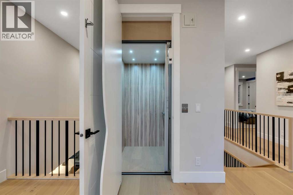 Single Family House for Sale in  Elkton Close SW Springbank Hill Calgary 