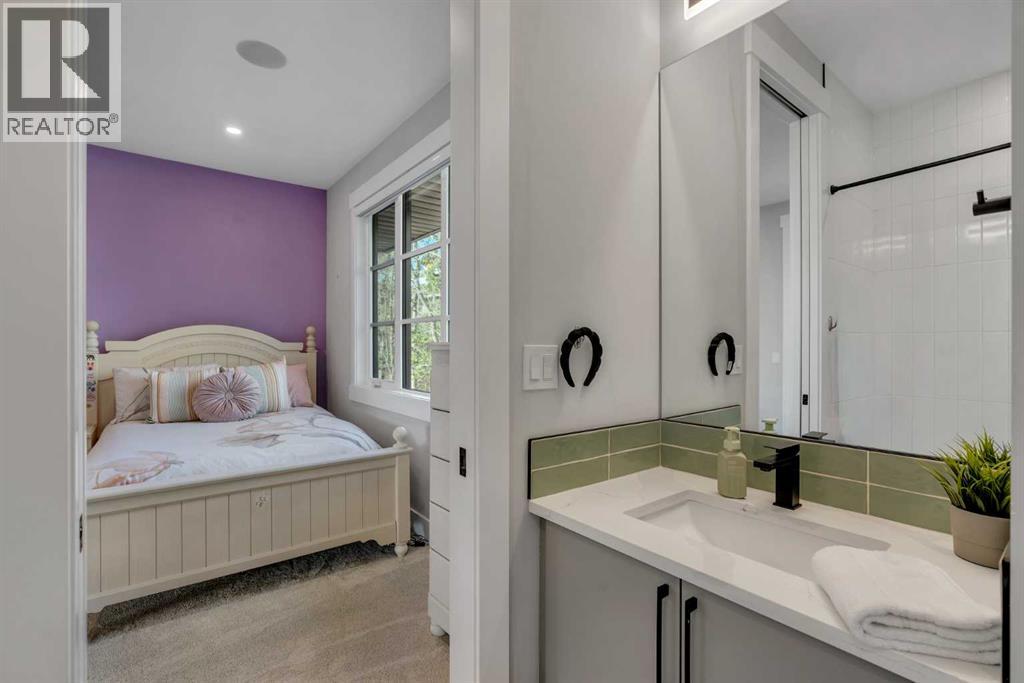 Single Family House for Sale in  Elkton Close SW Springbank Hill Calgary 