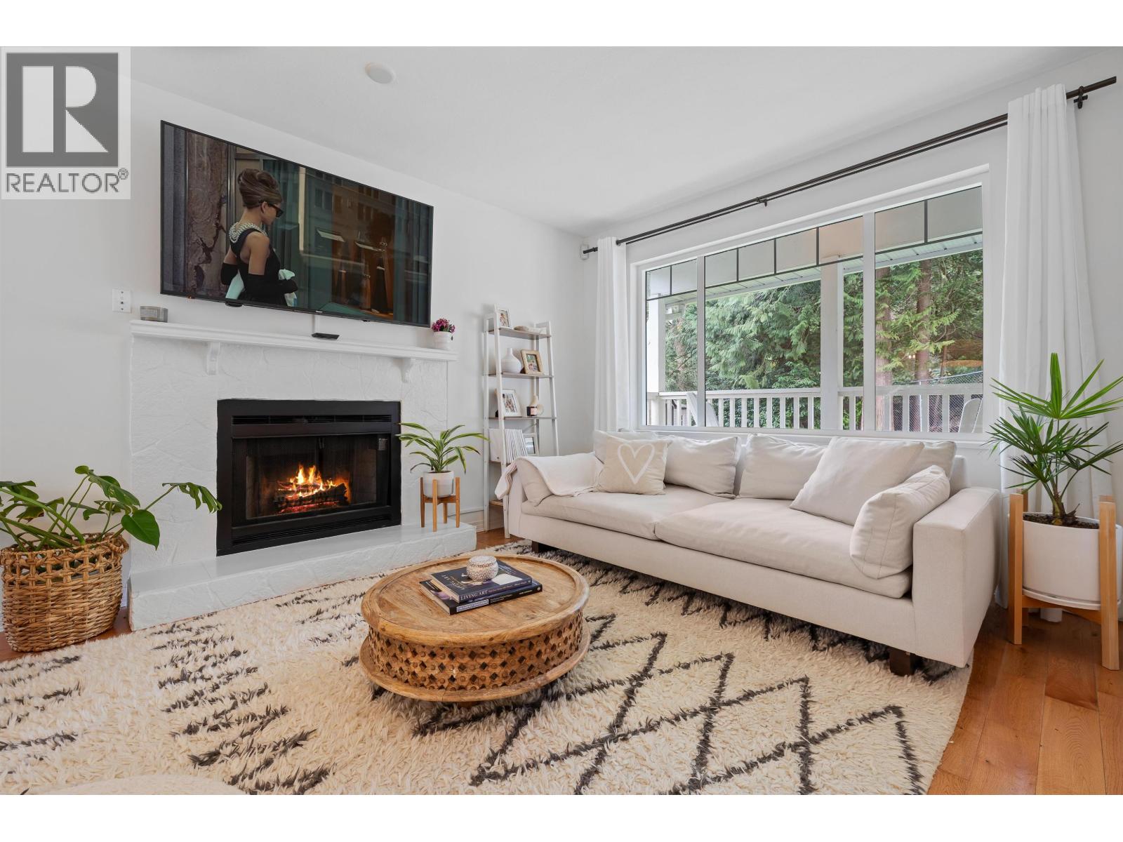 5636 MARINE DRIVE, West Vancouver