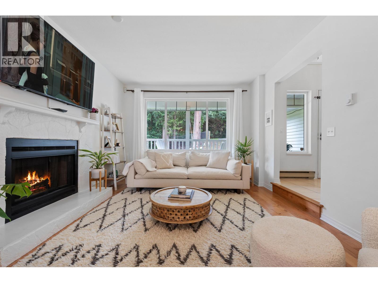 5636 MARINE DRIVE, West Vancouver