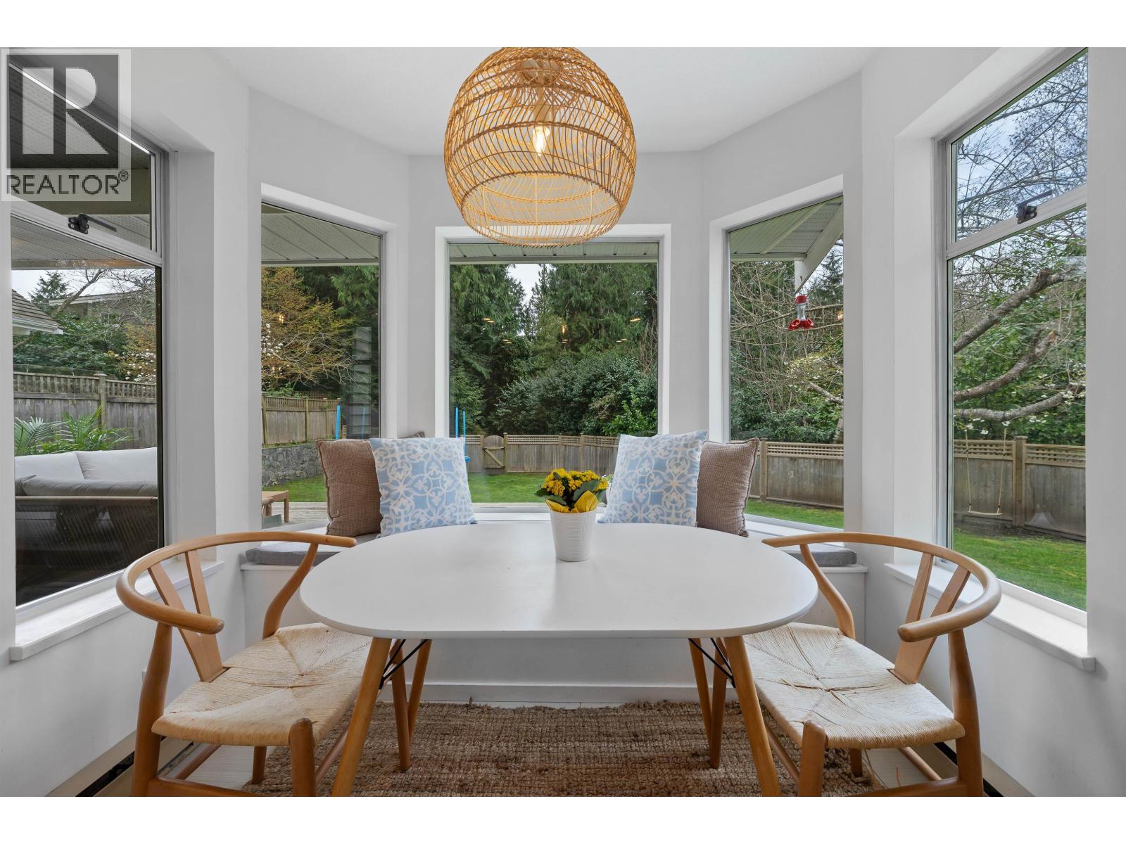 5636 MARINE DRIVE, West Vancouver