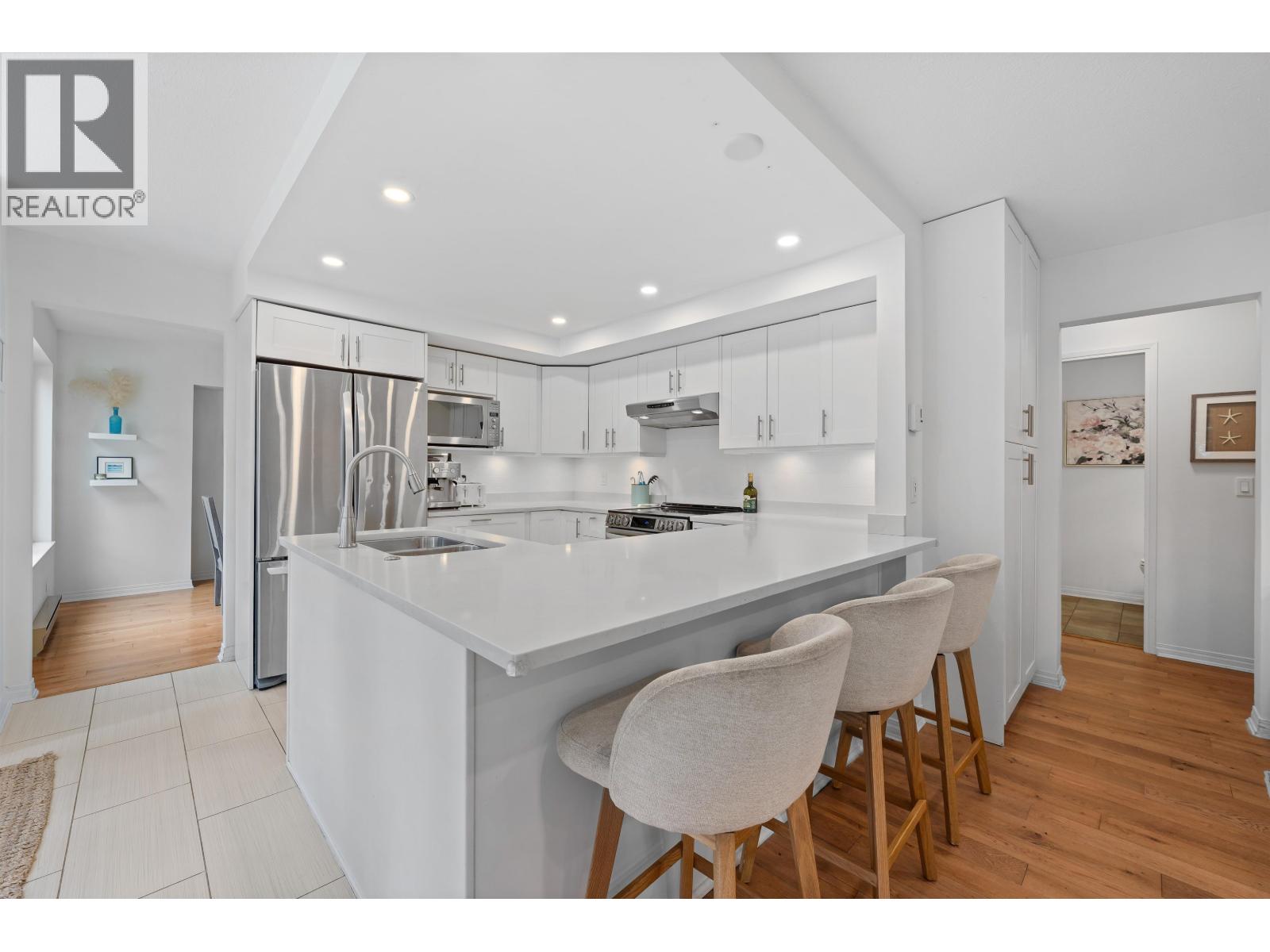 5636 MARINE DRIVE, West Vancouver