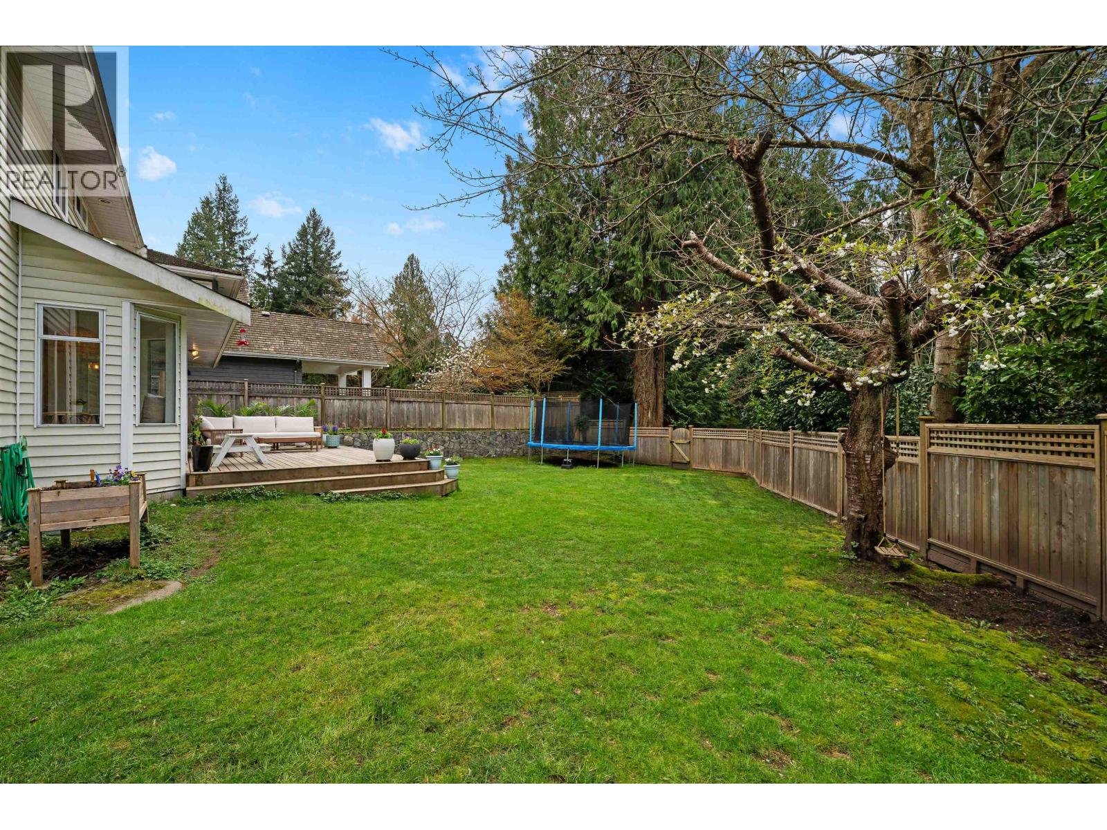 5636 MARINE DRIVE, West Vancouver