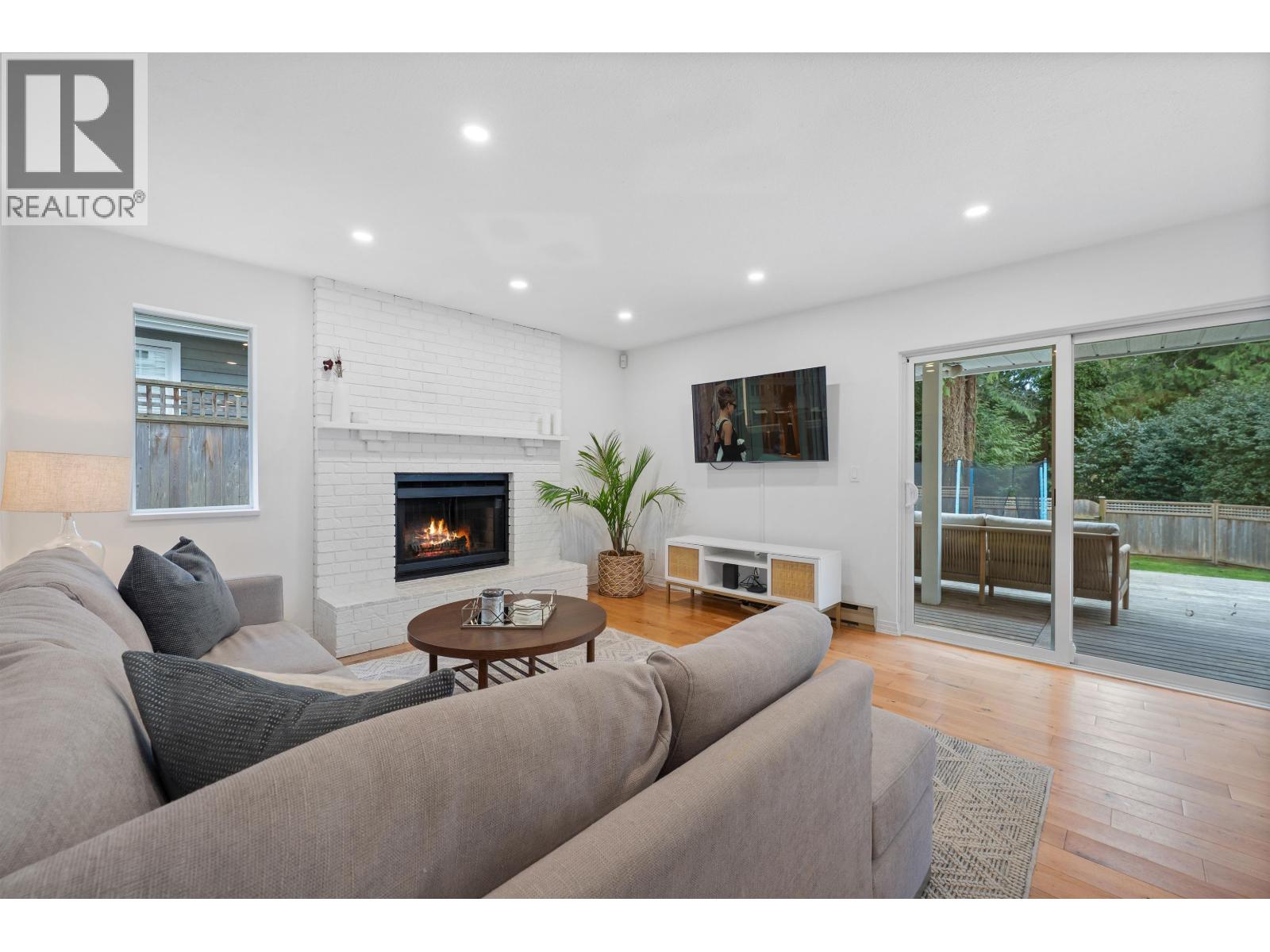 5636 MARINE DRIVE, West Vancouver