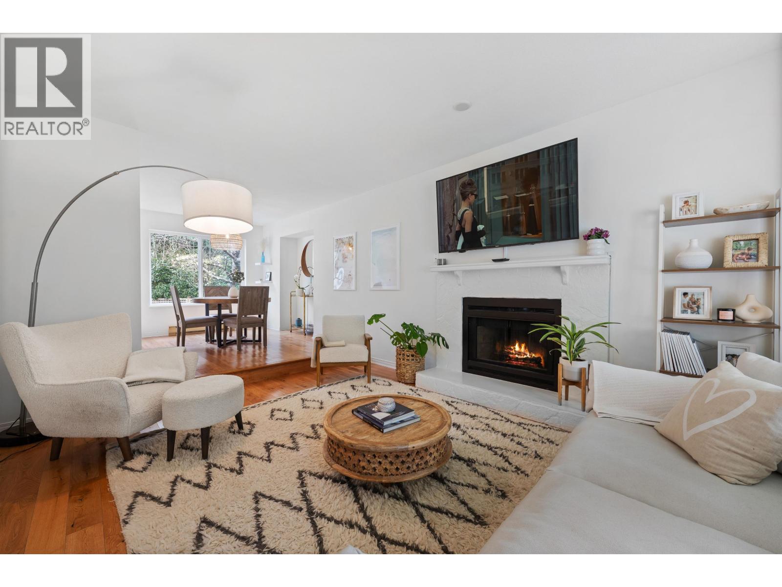 5636 MARINE DRIVE, West Vancouver