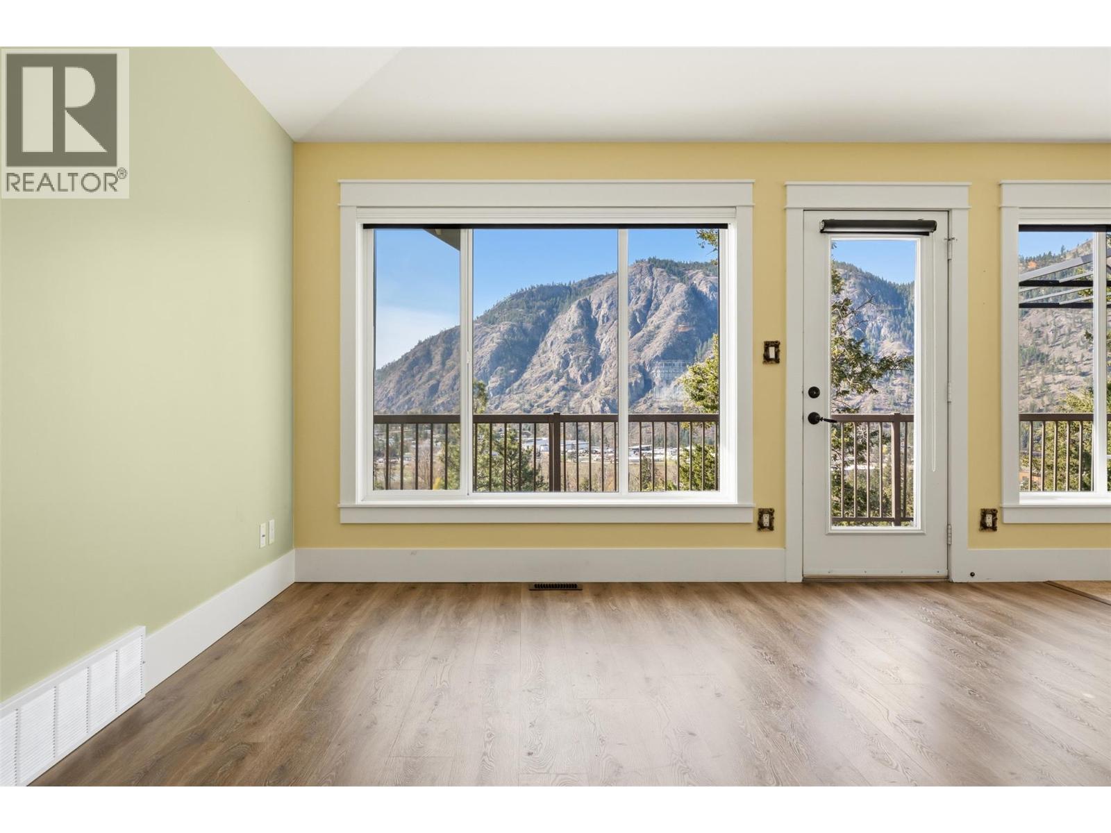 4400 McLean Creek Road Unit# 109, Okanagan Falls