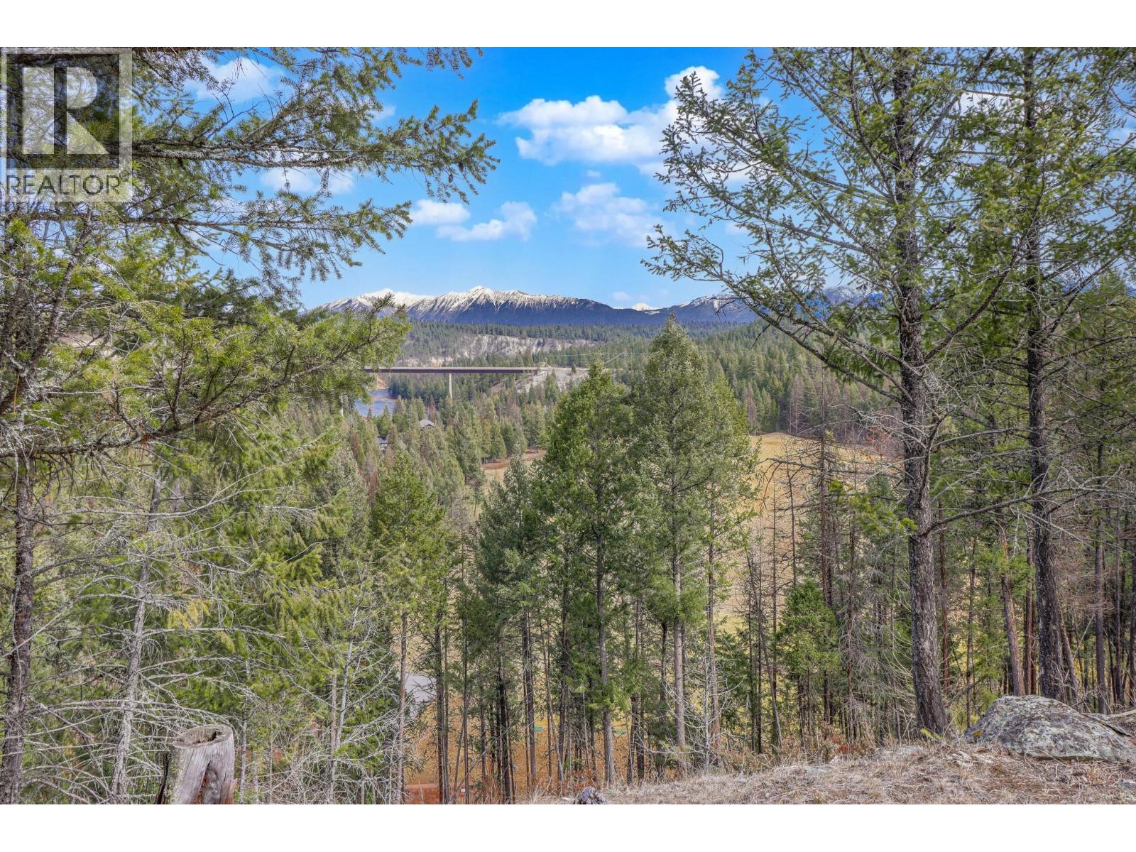 132 PLATEAU Place, Cranbrook