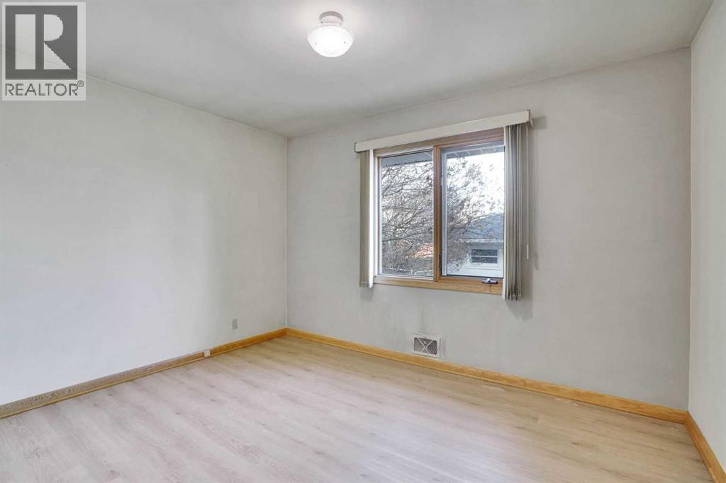 Single Family House Bungalow for Sale in  Kelwood Drive SW Glendale Calgary 