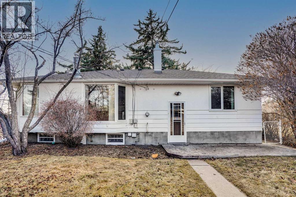 Single Family House Bungalow for Sale in  Kelwood Drive SW Glendale Calgary 