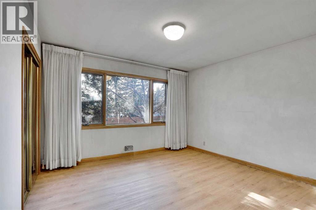 Single Family House Bungalow for Sale in  Kelwood Drive SW Glendale Calgary 