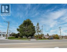 Family room - 2090 Beacon Ave W, Sidney, BC V8L1W7 Photo 6