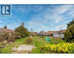 2090 Beacon Ave W, Sidney, BC V8L1W7 Photo 13