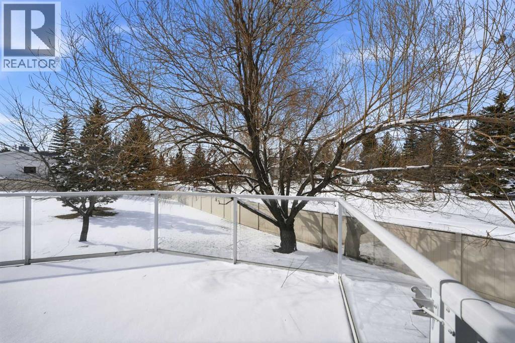 Single Family House for Sale in  Sunlake Close SE Sundance Calgary 