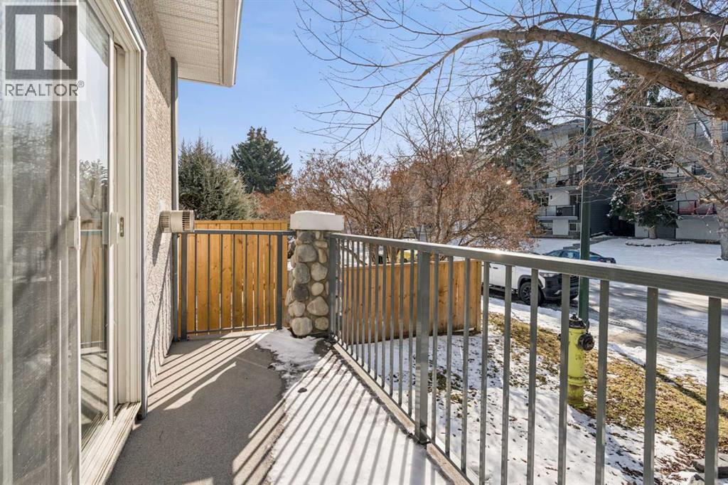 Single Family House for Sale in    Avenue SW Windsor Park Calgary 