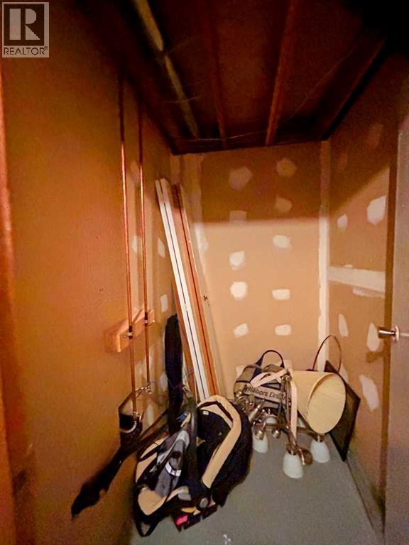 Single Family House Bungalow for Sale in   Avenue Victoria Park Camrose 