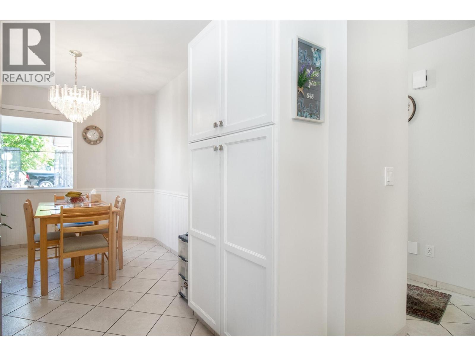 #25 1874 Parkview Crescent - 14