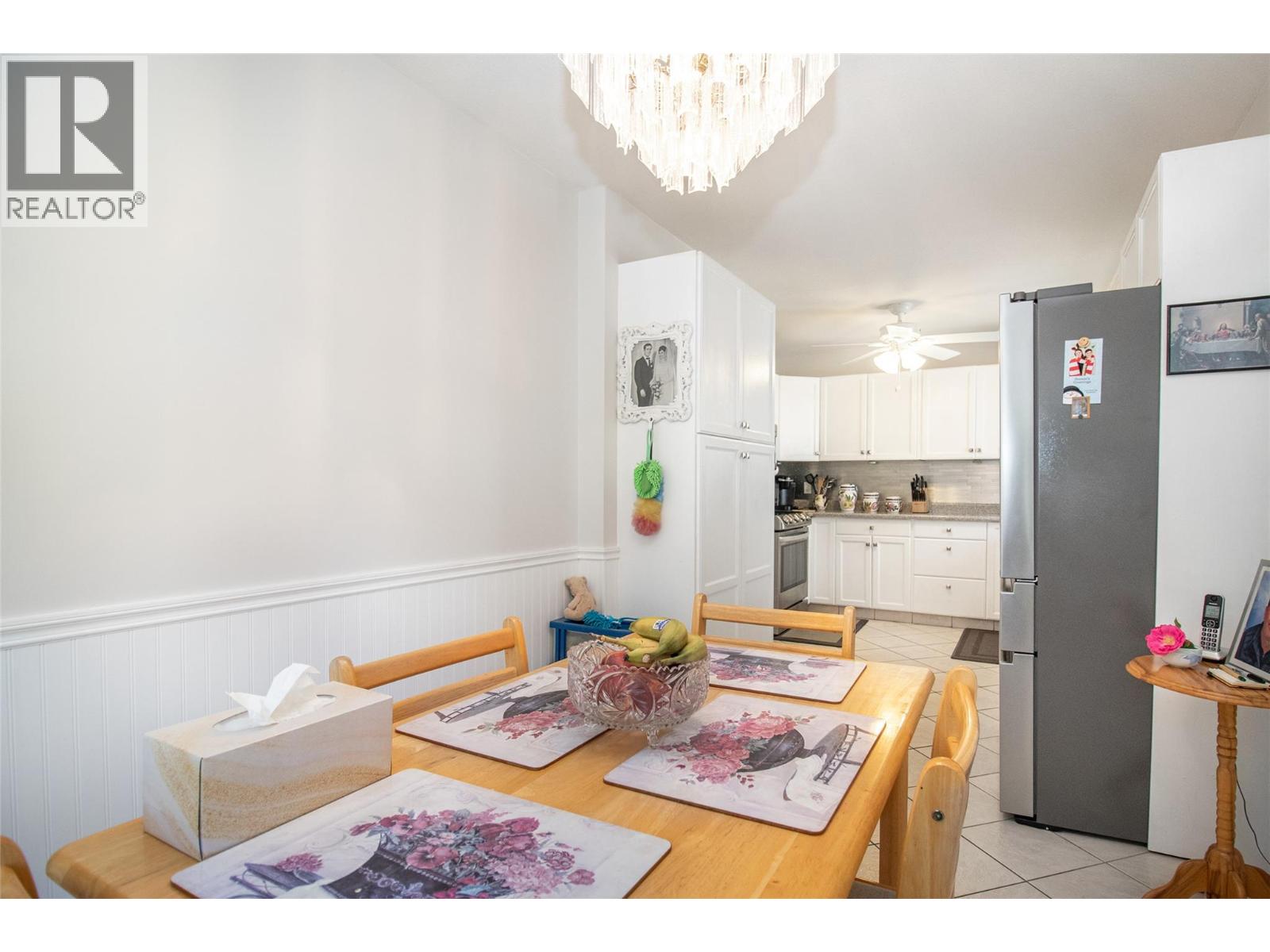 #25 1874 Parkview Crescent - 15