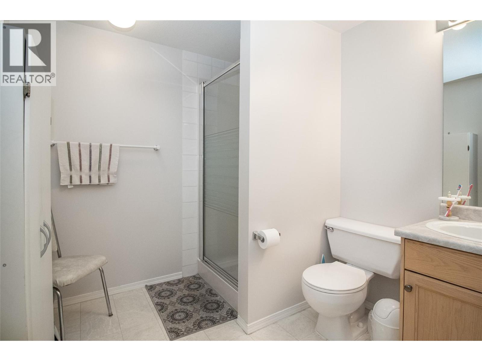 #25 1874 Parkview Crescent - 29