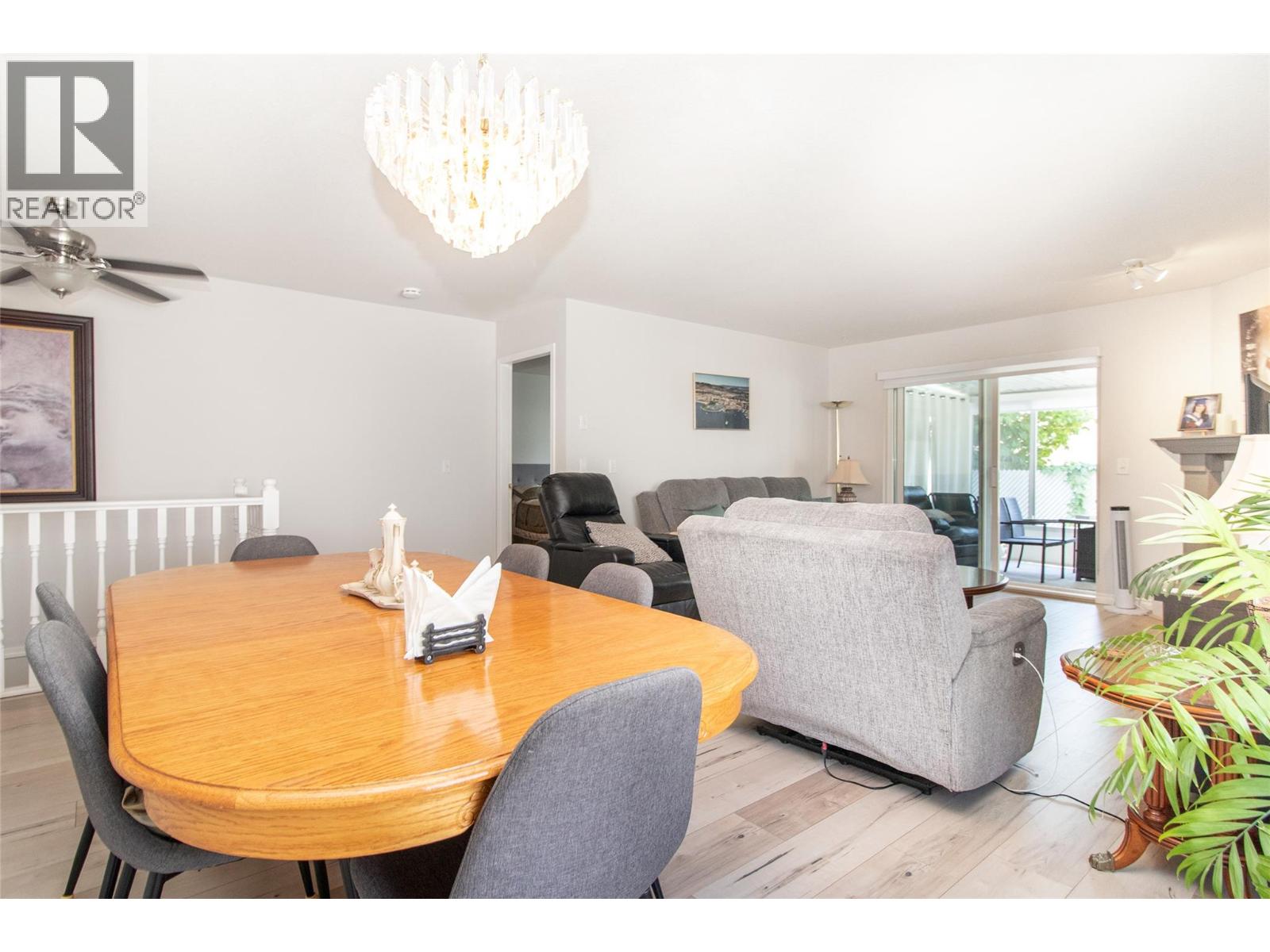 #25 1874 Parkview Crescent - 9