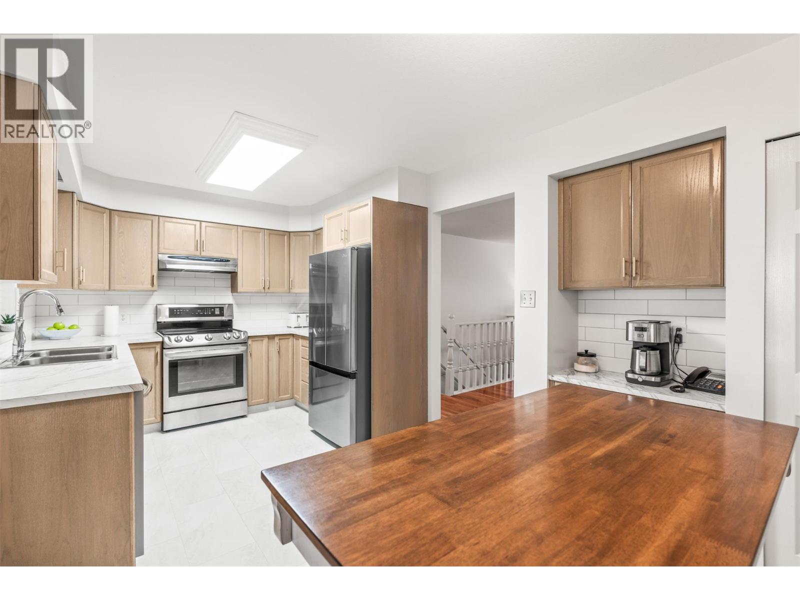 2287 Catt Avenue, Lumby