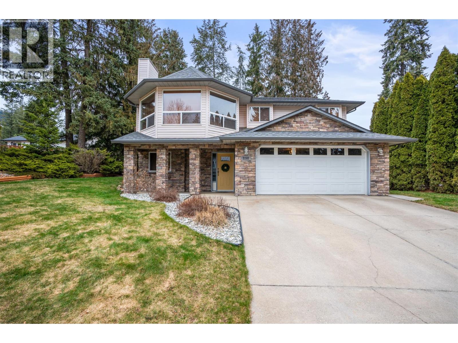 2287 Catt Avenue, Lumby