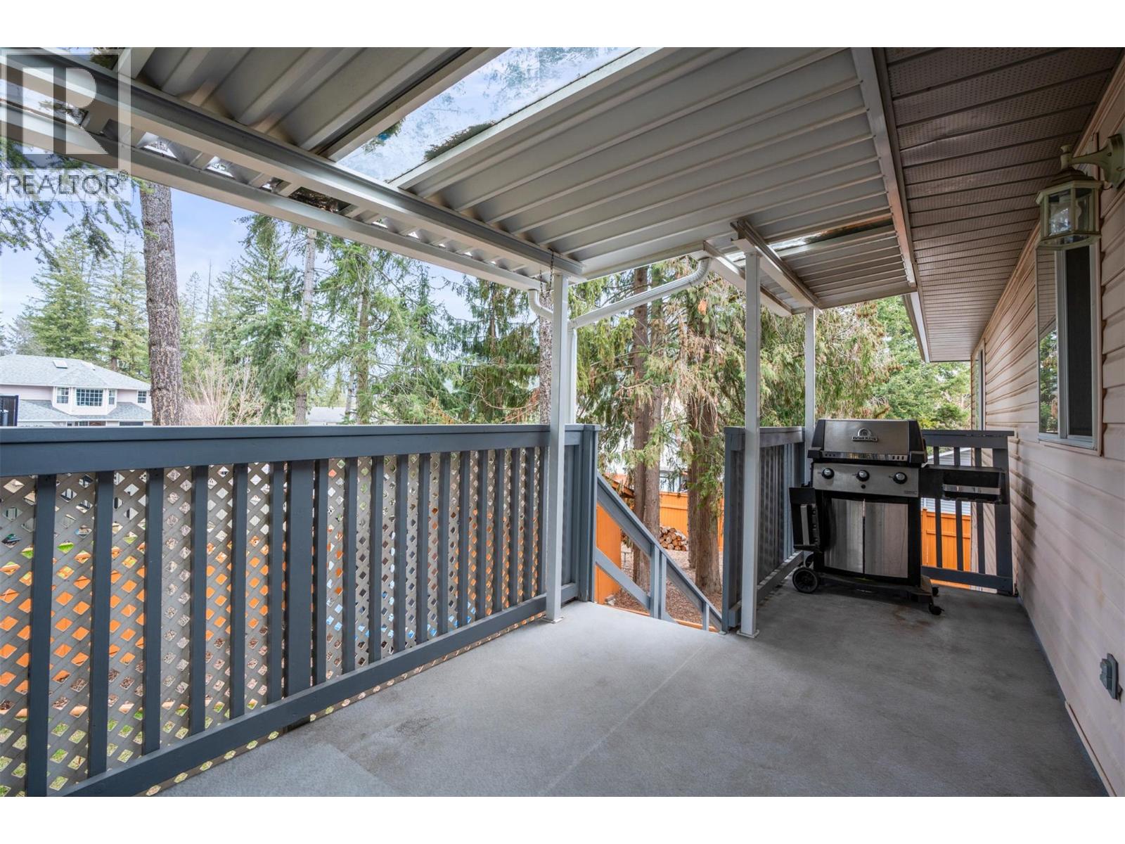 2287 Catt Avenue, Lumby