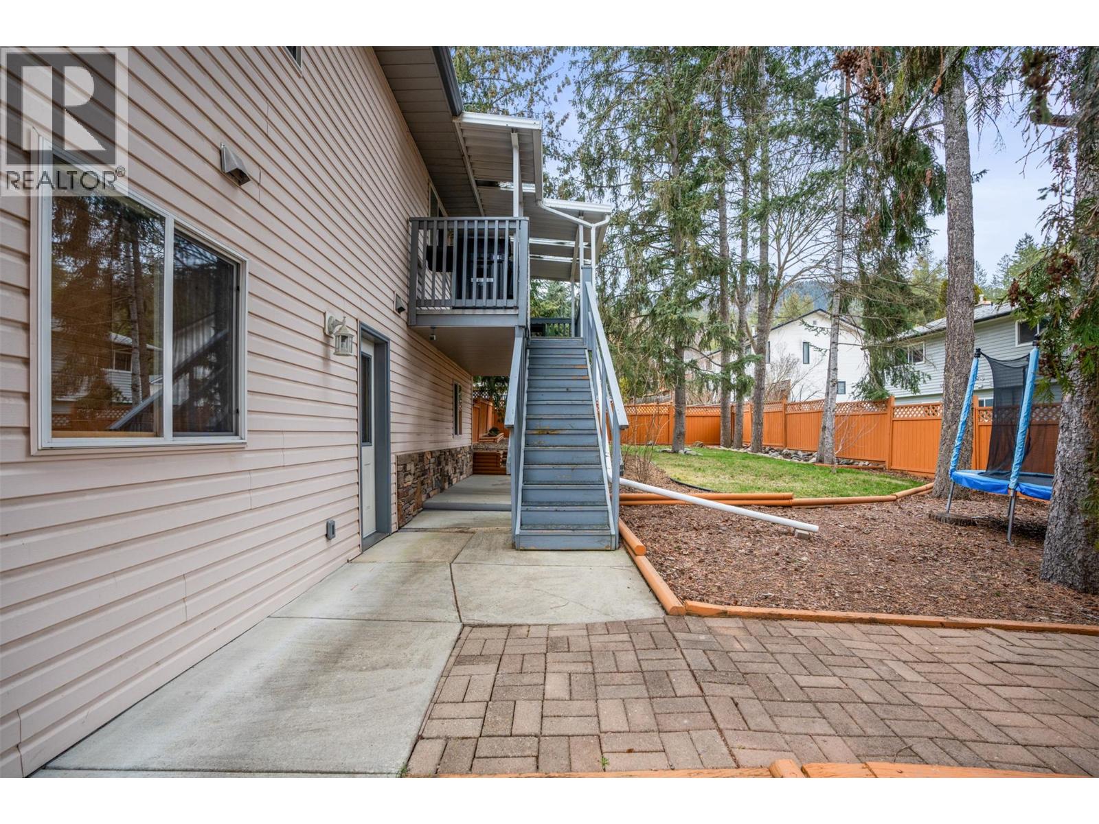 2287 Catt Avenue, Lumby