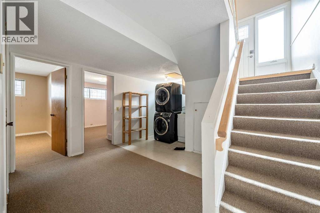 Single Family House Bi-level for Sale in  Mckinnon Drive NE Mayland Heights Calgary 