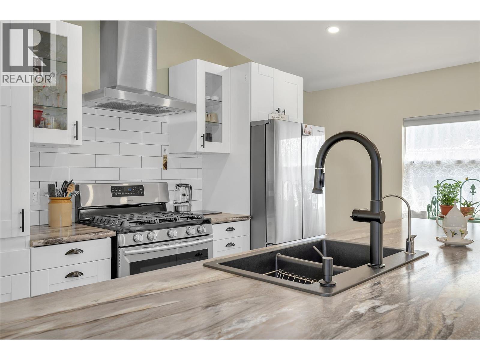 6663 Highway 97 S Unit# 11, Peachland