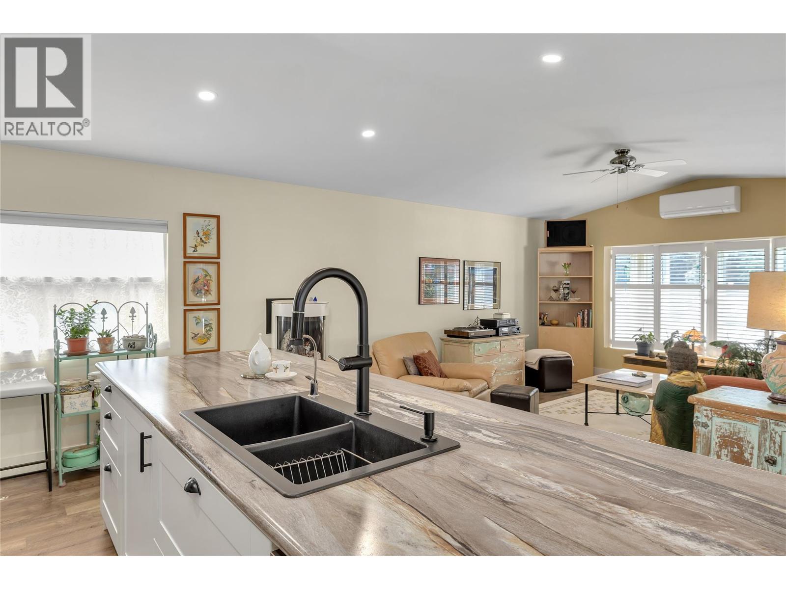 6663 Highway 97 S Unit# 11, Peachland