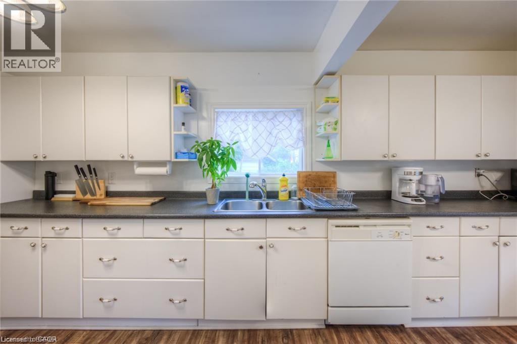 10 BRUCE STREET - 44