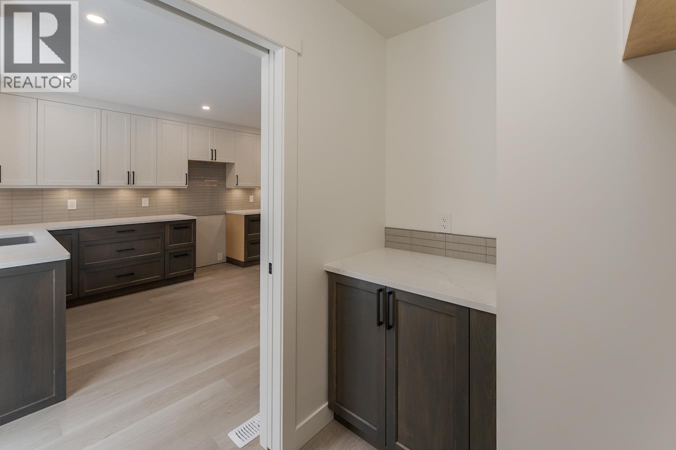 7240 HILLU ROAD - 10