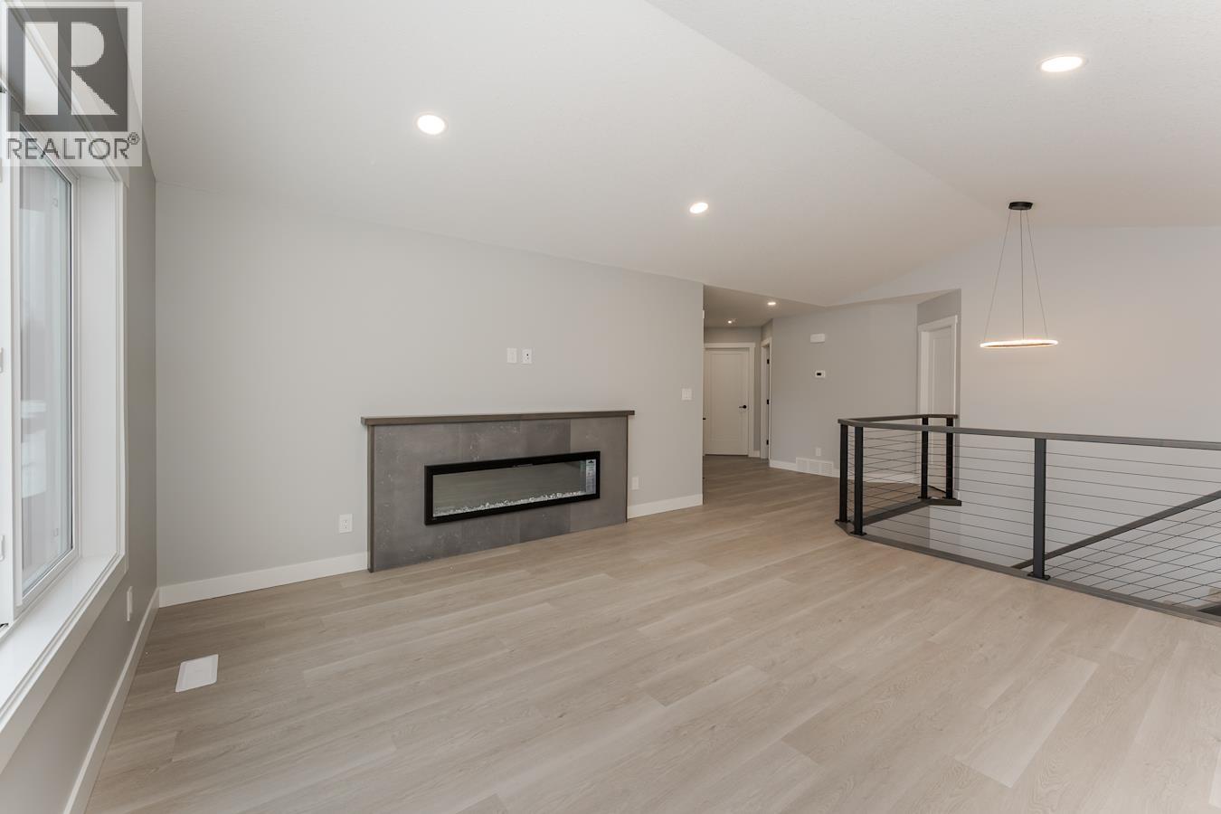 7240 HILLU ROAD - 14