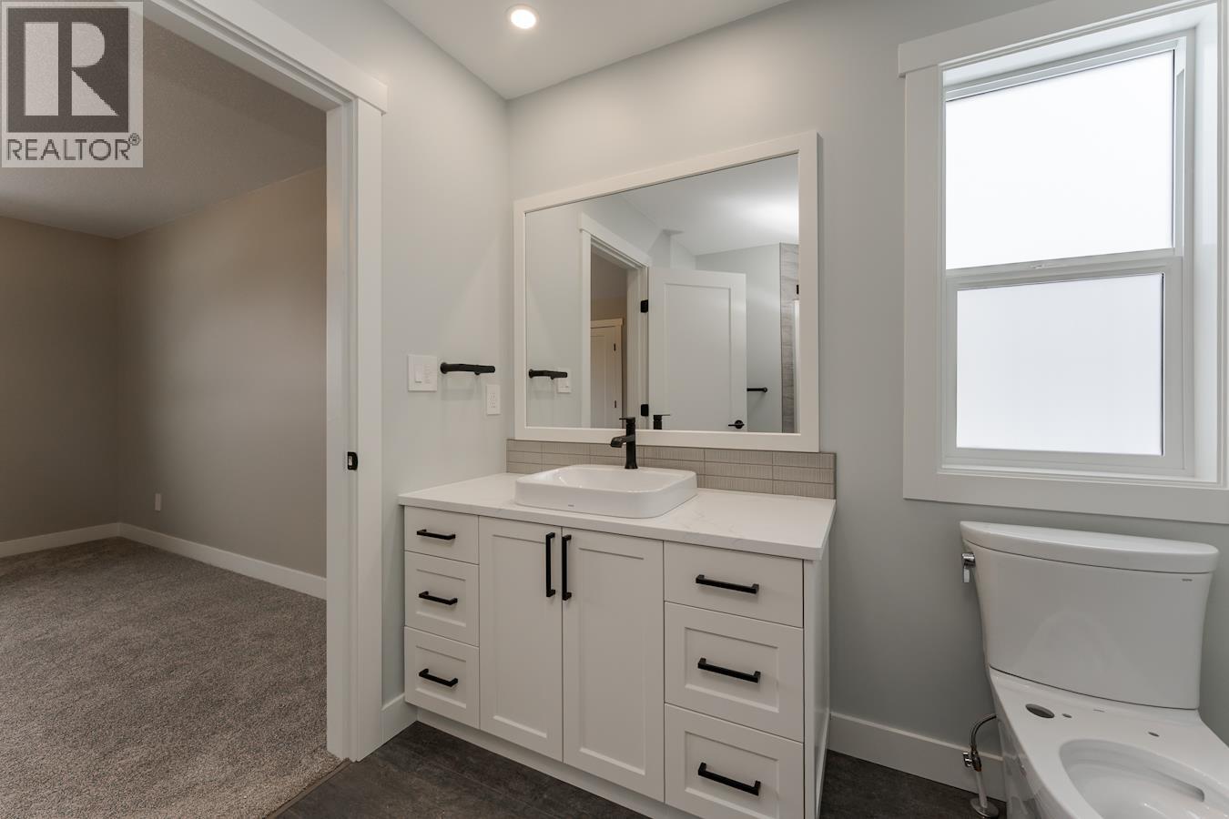 7240 HILLU ROAD - 19