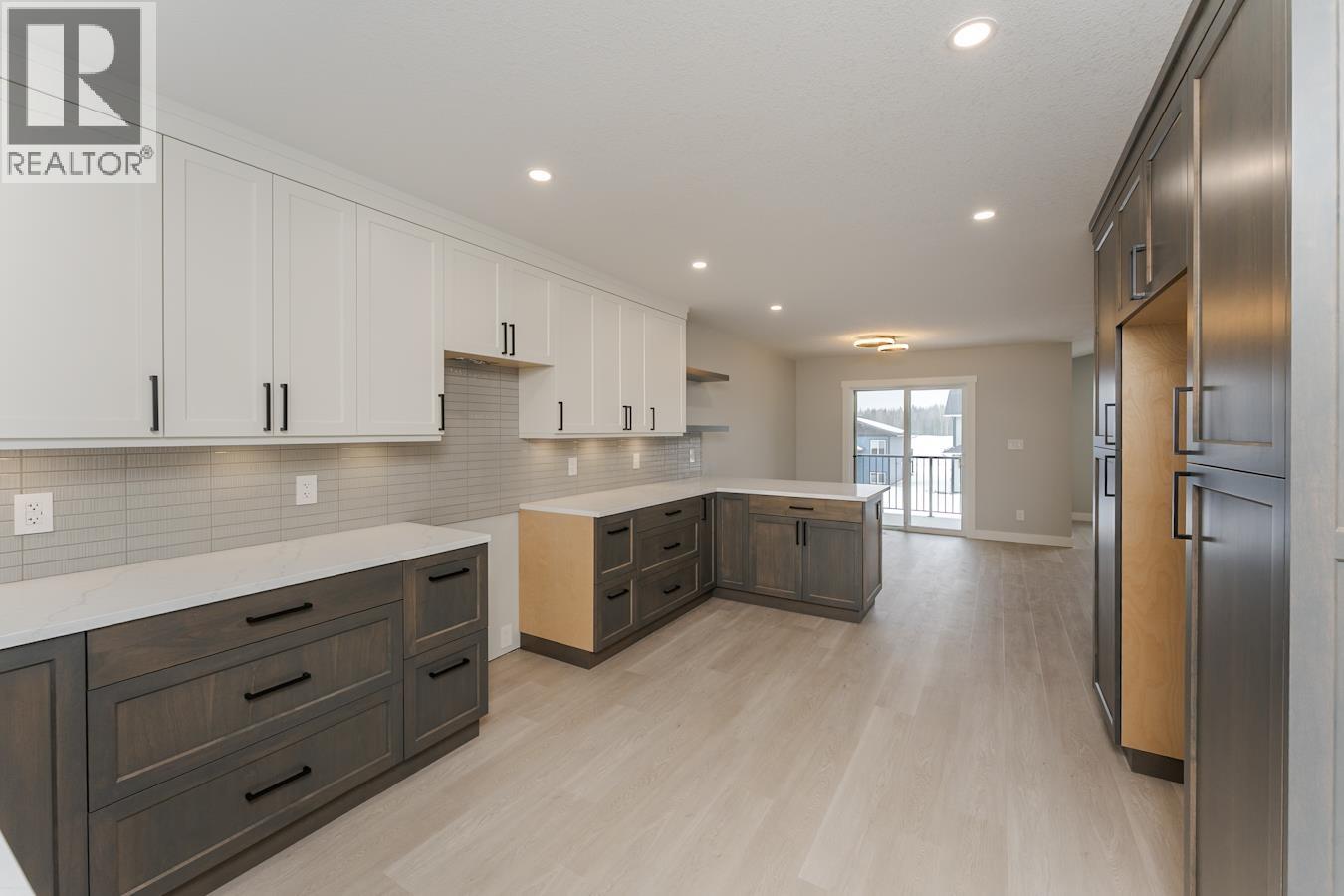 7240 HILLU ROAD - 8