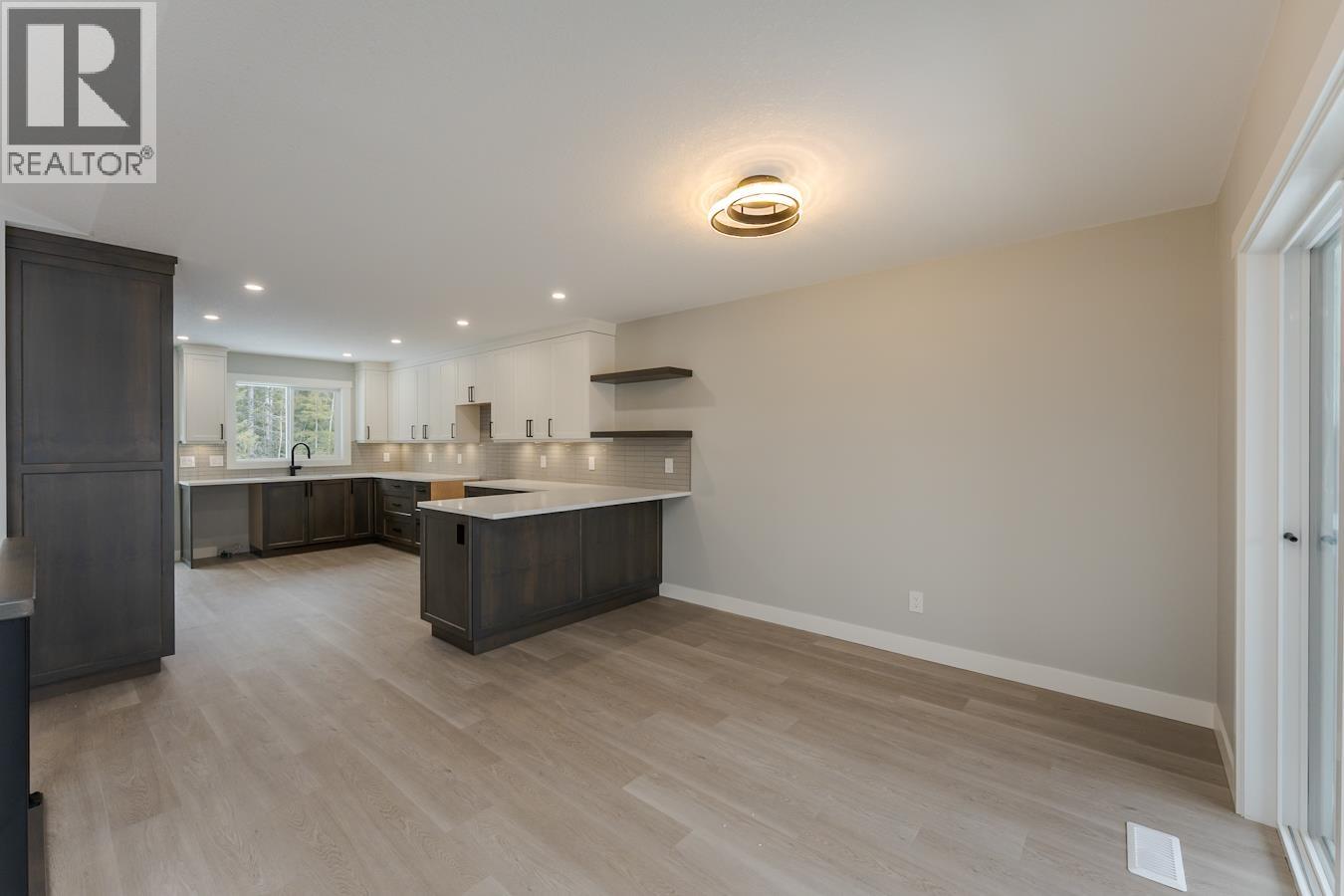 7240 HILLU ROAD - 11