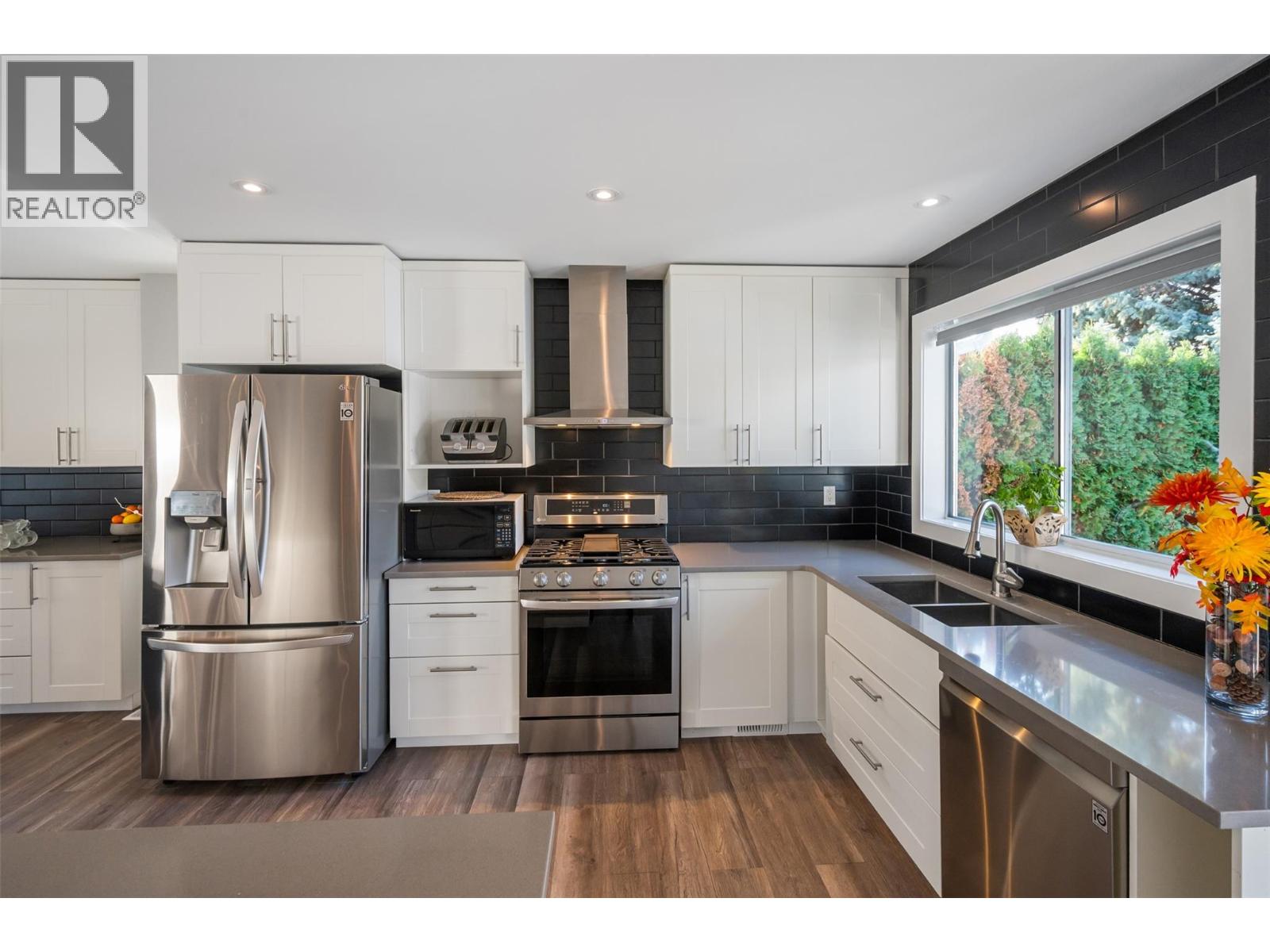 38 BAYVIEW Crescent, Osoyoos