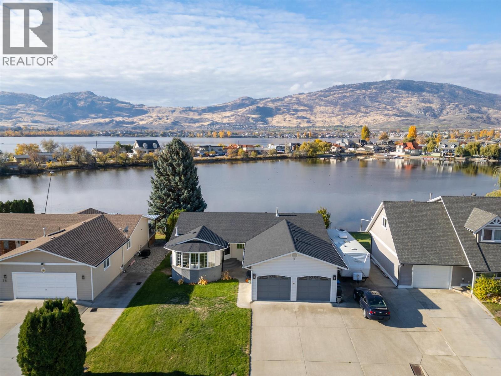 38 BAYVIEW Crescent, Osoyoos