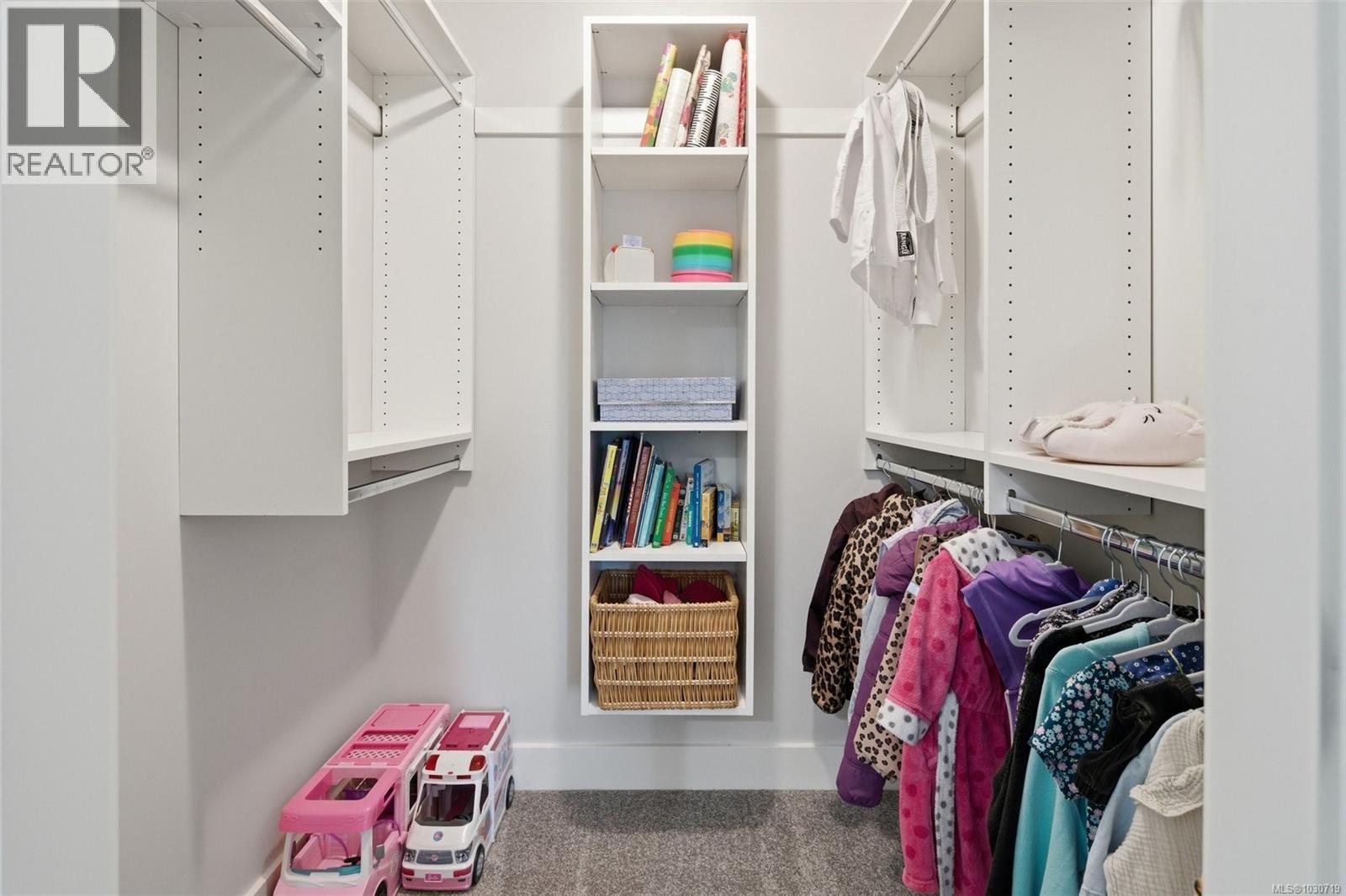 2504 WEST TRAIL CRT - 49