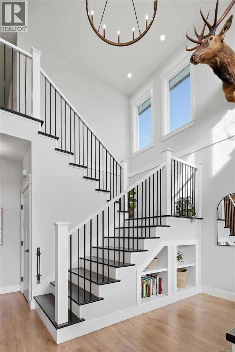 2504 WEST TRAIL CRT - 55