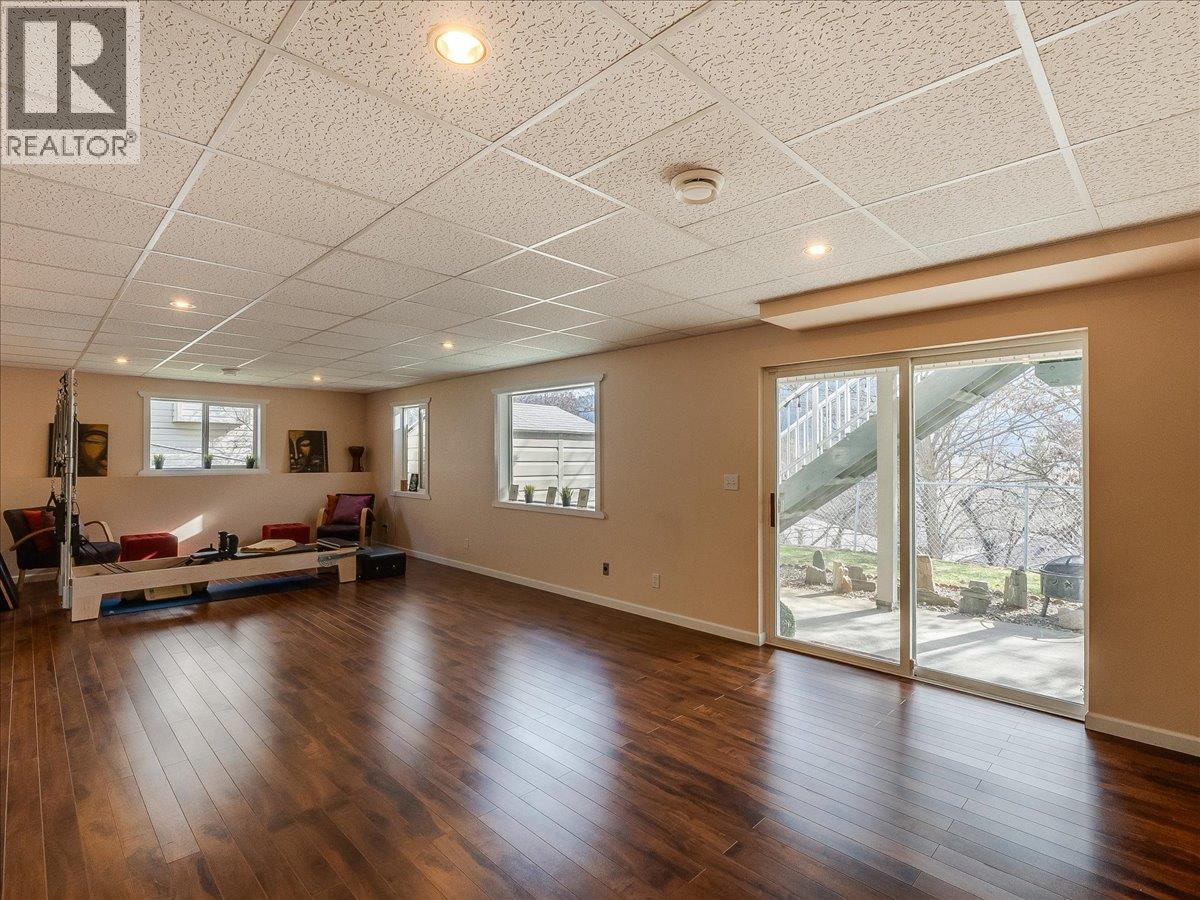 1448 Emerald Crescent, Castlegar