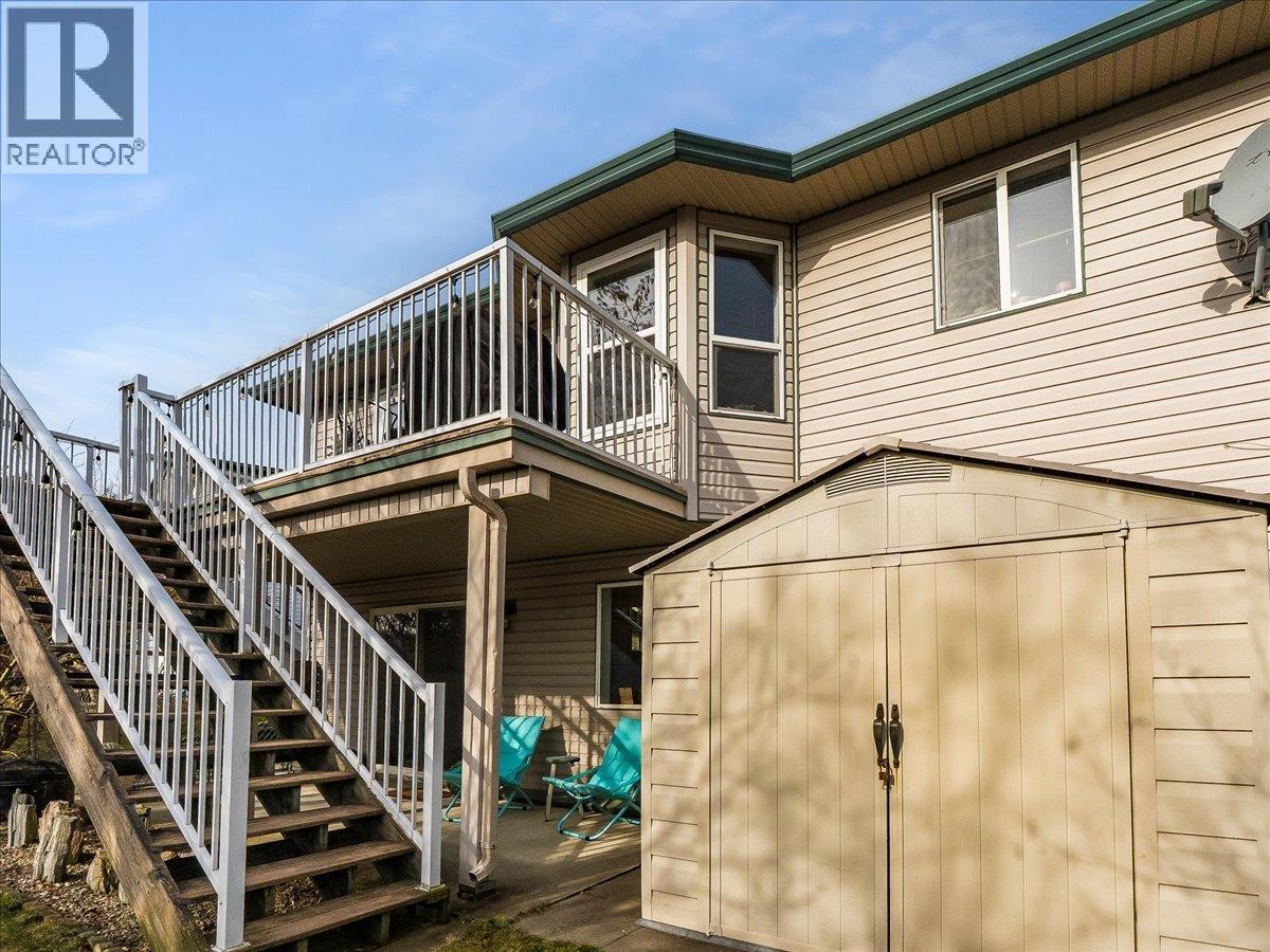 1448 Emerald Crescent, Castlegar